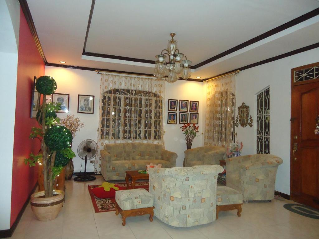 Donsol Aguluz Homestay Exterior foto